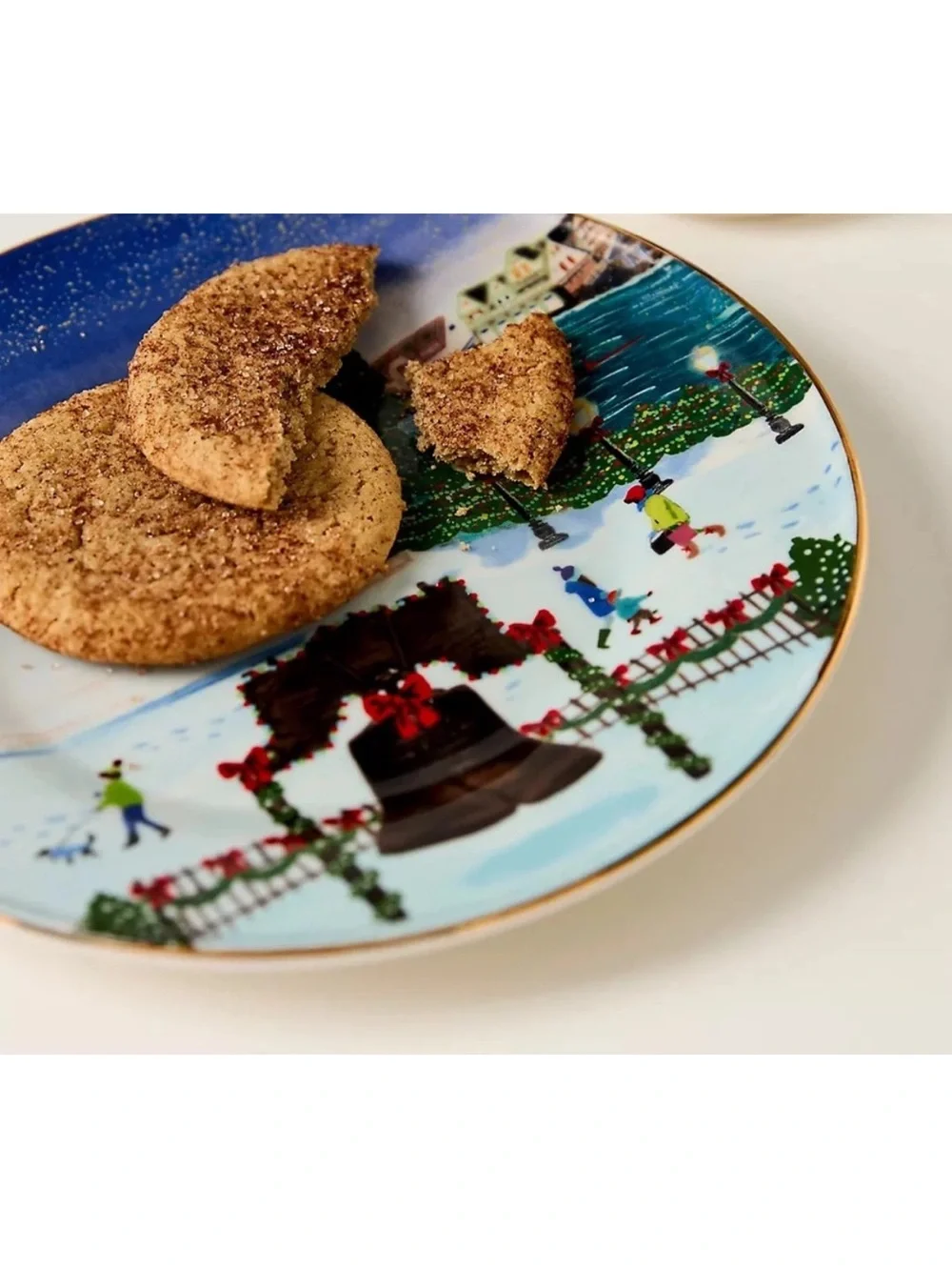 Anthropologie Holiday in the City Dessert Plate Philadelphia BRAND NEW